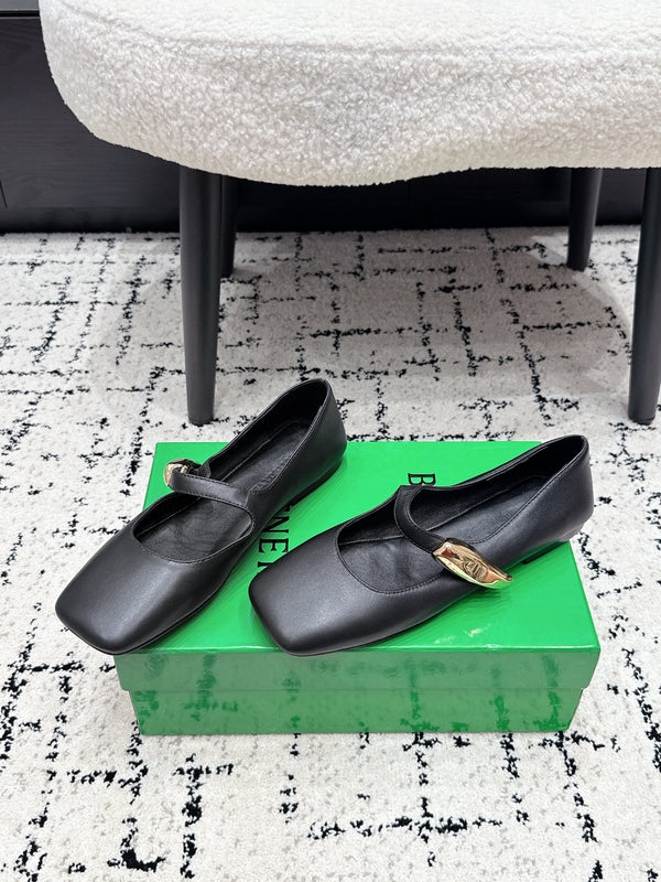 BV Charlotte Mary Jane Flat Black Leather 770004