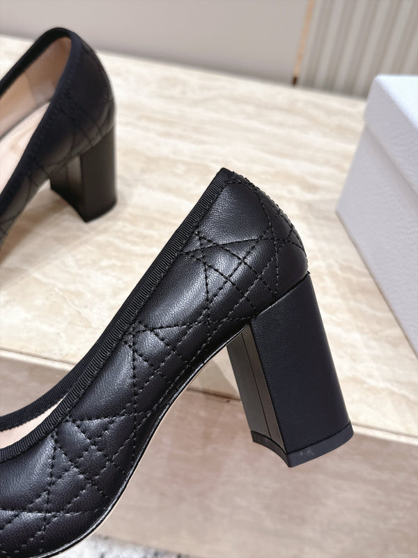 D 26s Block Heel Pumps 7cm Black Cannage Quilted Leather 121654