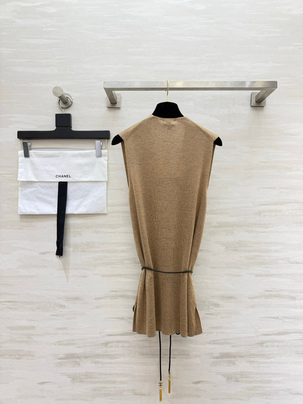 CC 26s Knit Belted Vest Camel 438759