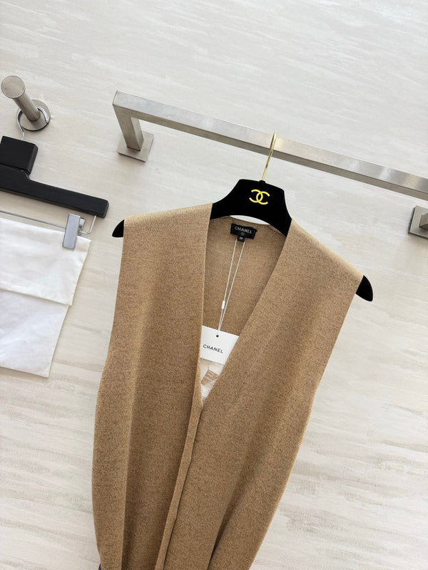 CC 26s Knit Belted Vest Camel 438759