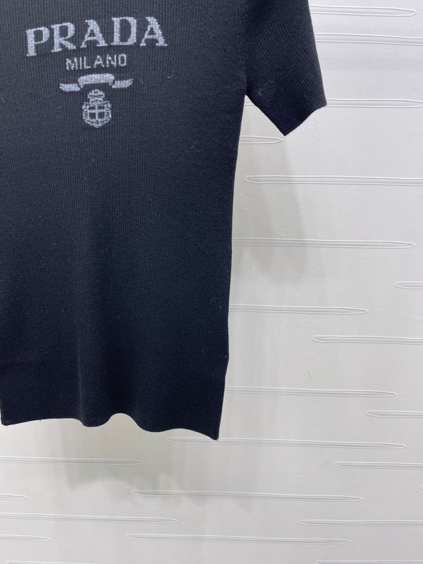 Prada Round Neck Knit Short-Sleeve Top Black Wool 351041