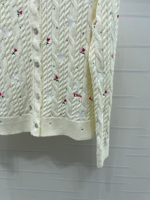 CD SS26 Crew Neck Embroidered Knit Cardigan Ivory Cashmere 351072