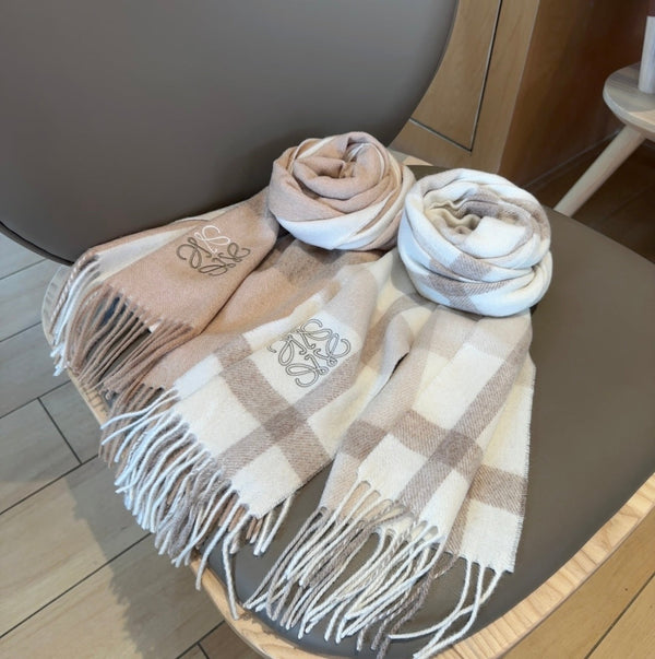 Loewe Scarf 180CM Beige Cashmere 969481