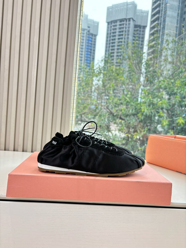 Miu Plume Sneakers Black Satin Suede 549132