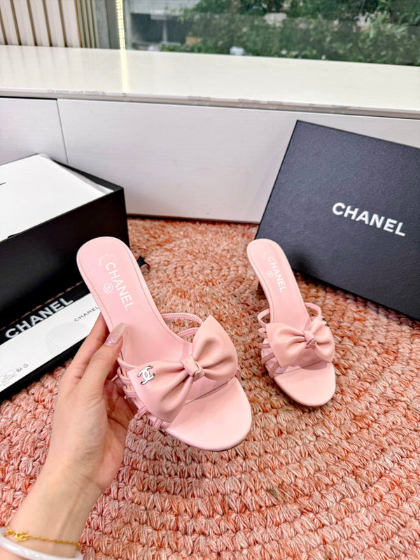 CC 26s Bow Heels Sandals Pink Sheepskin 703672