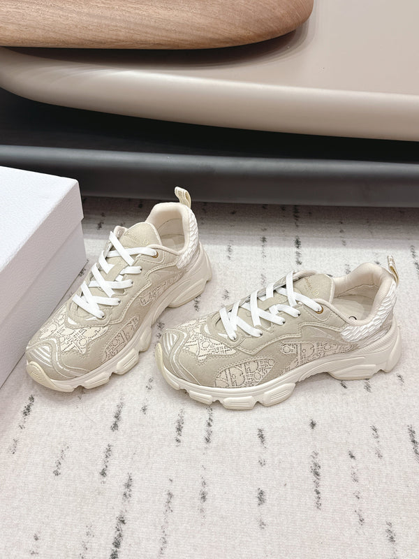 CD 26s Vibe Sneaker Taupe Suede 613748