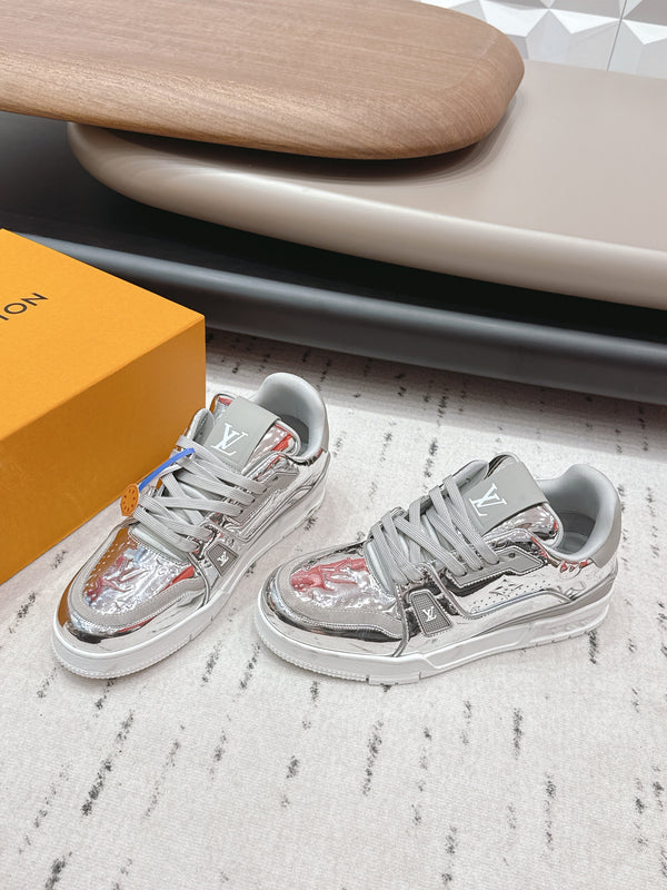LV 26s Trainer Sliver Cowhide Leather 612839
