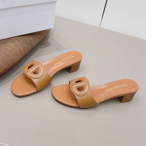 CD 26s Round-Toe Sandals 4.5cm Tan Calfskin 738234