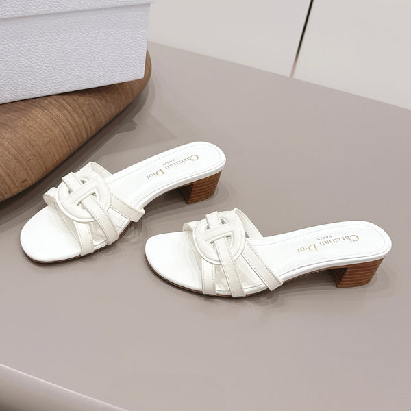 CD 26s D-Club Sandal 4.5cm White Calfskin 738244