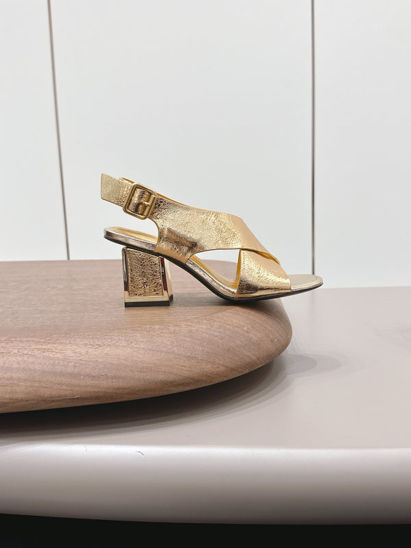 CC 26s Round-Toe Square-Heeled Sandals 7.5cm Gold Leather