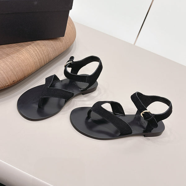 CC 26s Round-Toe Flip-Flops Black Suede 738035