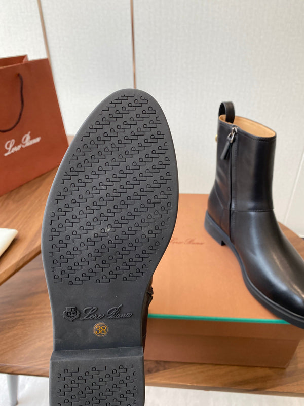 LP latest short boots black calfskin 388110
