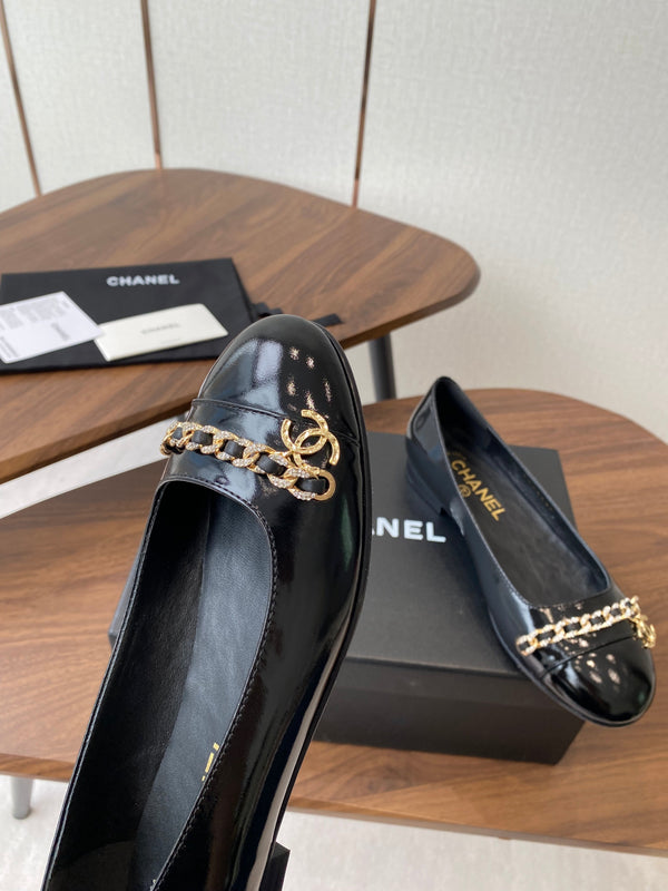 CC Ballerina Chain Flats Black Patent Leather GHW 431483