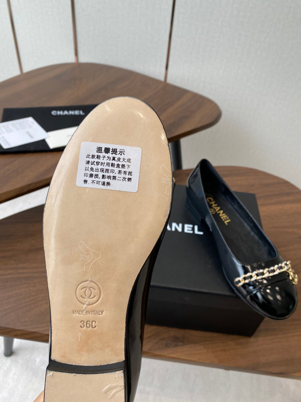 CC Ballerina Chain Flats Black Patent Leather GHW 431483