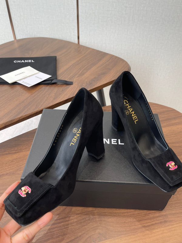 CC SS26 Mathieu Blazy Pumps 90mm Black Suede 529524