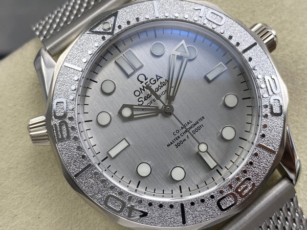 Omega Seamaster 42mm Gray Dial Sliver Bezel Steel
