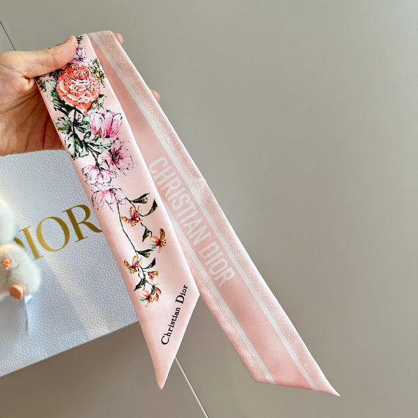 CD Twilly Mini Scarf 105cm Light Pink Colorful Mulberry Silk 902533