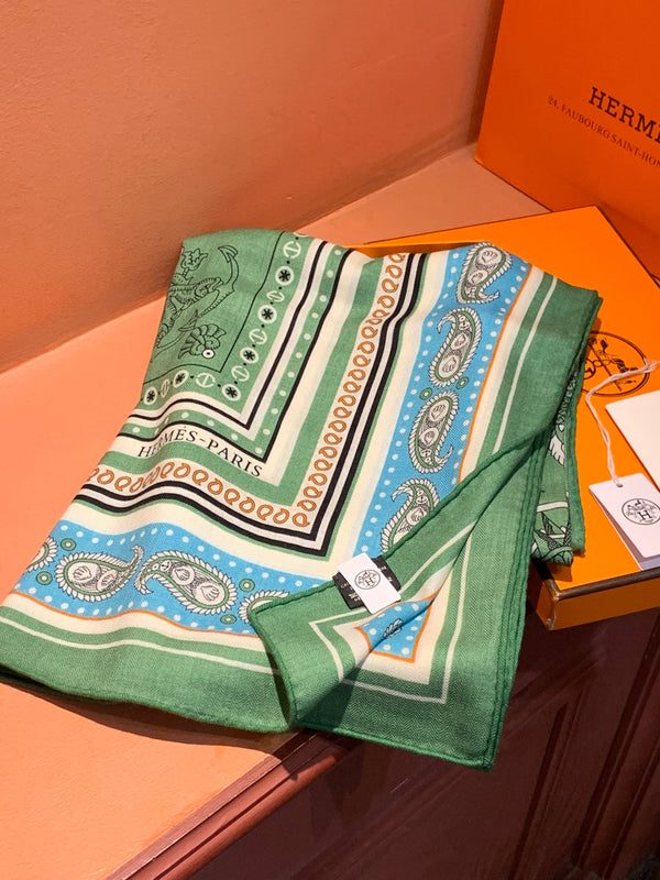 HM 26s Double-sided Scarf 140cm Green Silk Cashmere 153145