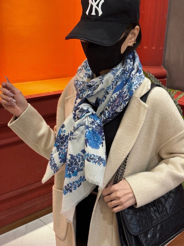 CD 26s Scarf 140cm Silk & Cashmere 300232