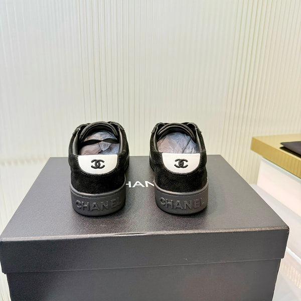 CC 26 Trainer Black Suede 713980
