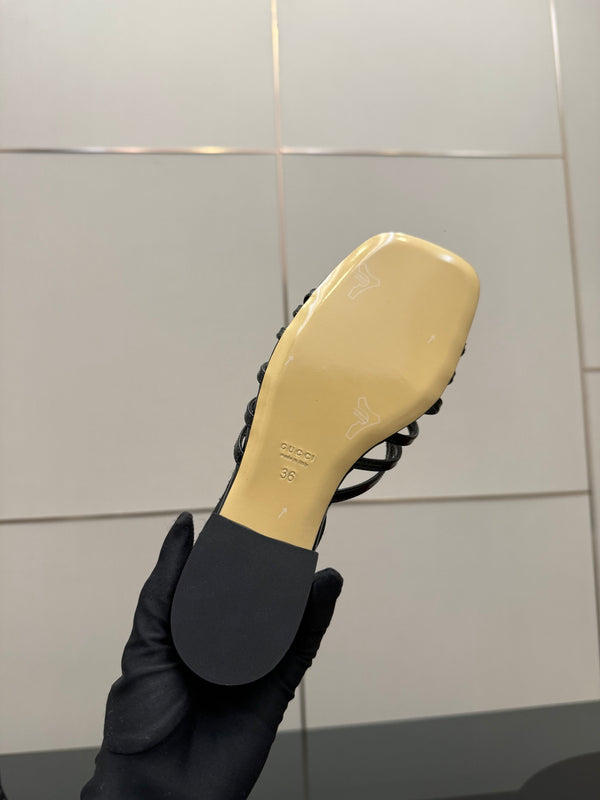 Women's Slide 25mm With Crystal Interlocking G Black Patent Leather