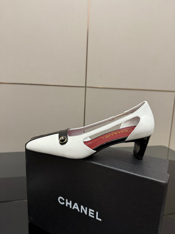 CC 26P Slingback 5cm White Black Lambskin Patent Leather 791606