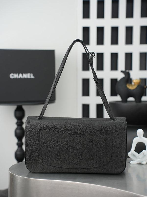 CC 26s Maxi Flap Bag 32cm Black Calfskin SHW