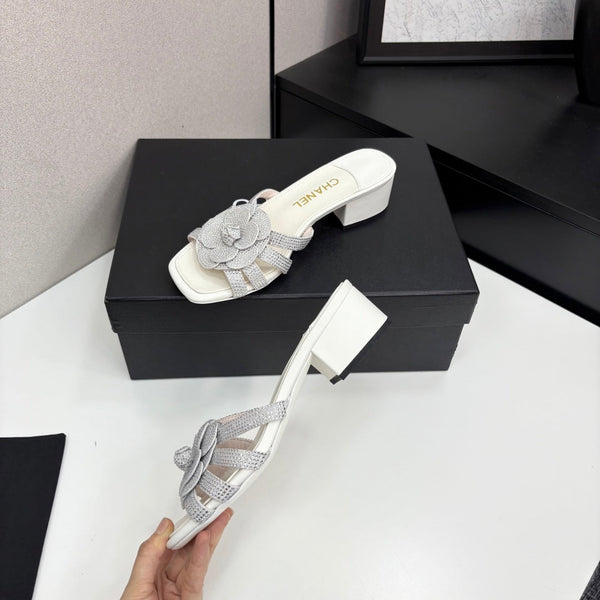 CC 25 Camellia Open Heel Mule Sandals 50mm Silver Stone Grain And Sheepskin 368859