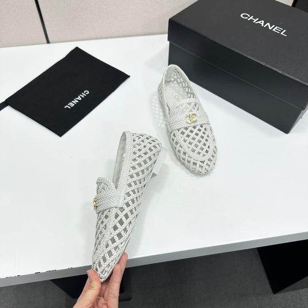CC Pre 2026 Moccasin White Woven Sheepskin 817677