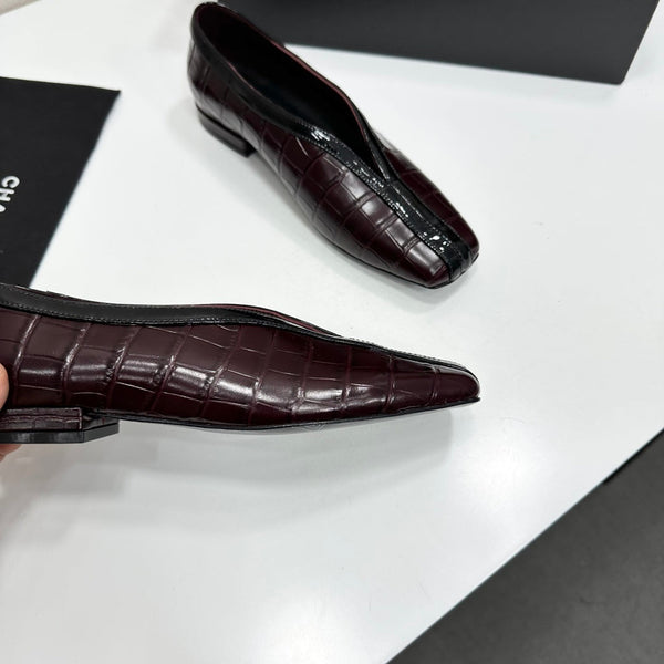 CC 26s Ballet Flats Coffee Glossy Crocodile Embossed Calfskin 743141