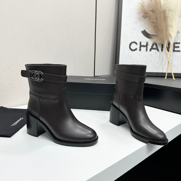 CC FW 2026 Ankle Boot Dark Coffee Cowhide 925669