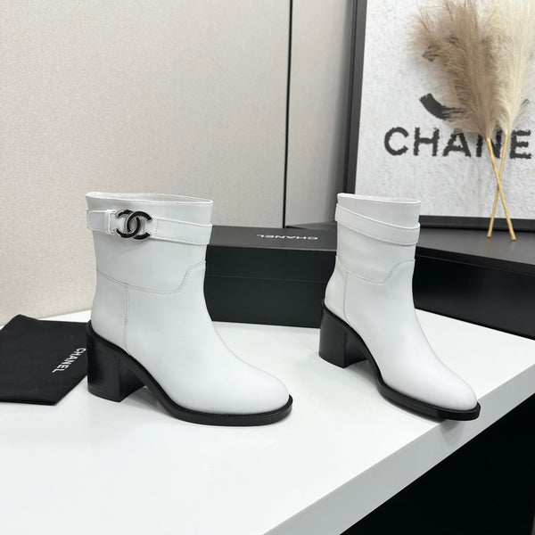CC FW 2026 Ankle Boot White Cowhide 925670