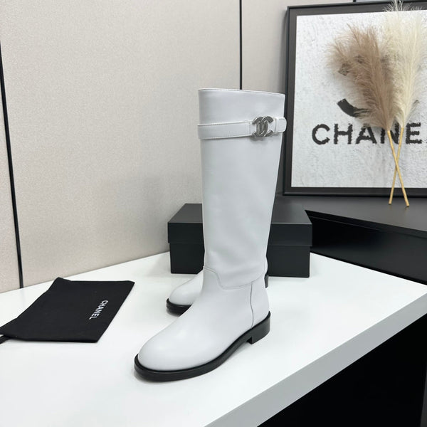 CC FW 2026 Long Flat Boot White Cowhide 925677