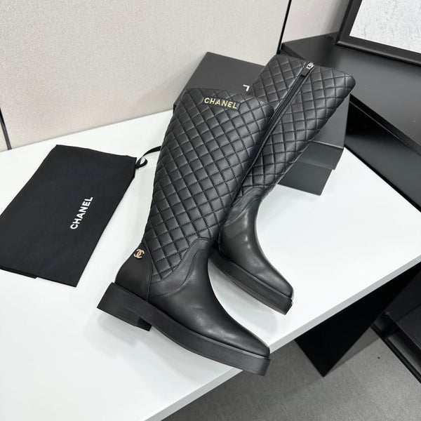 CC 26s Quilted Knee High Boots Black Leather 109242