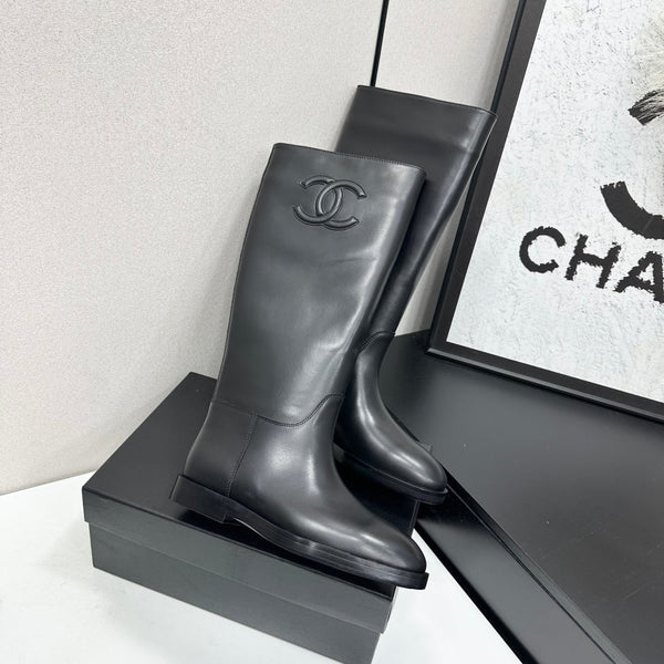 CC 26S Embossed Logo Jumping Boots 3cm Black Leather 109267