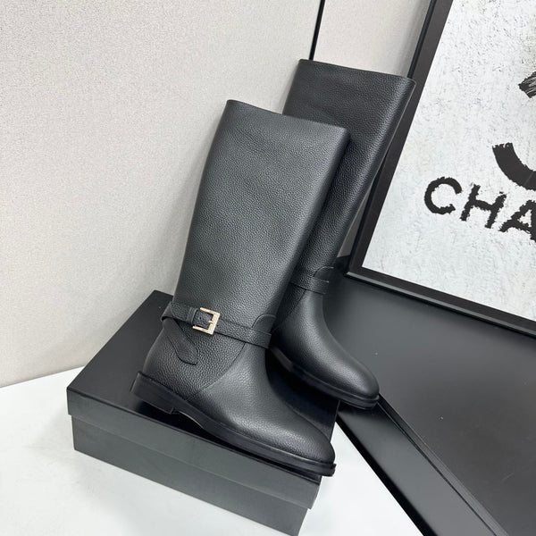 CC 26S Buckle Jumping Boots 3cm Black Grained Leather 109269