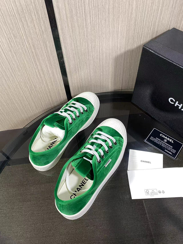 CC 26s Sneaker Teal Green Velvet 799313