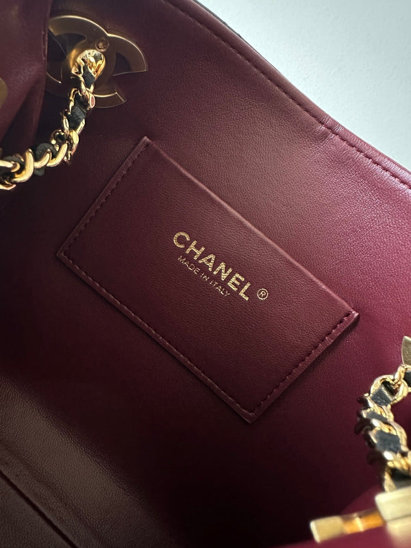 CC Mini Shopping Wine 24cm Black Quited Lambskin 292268