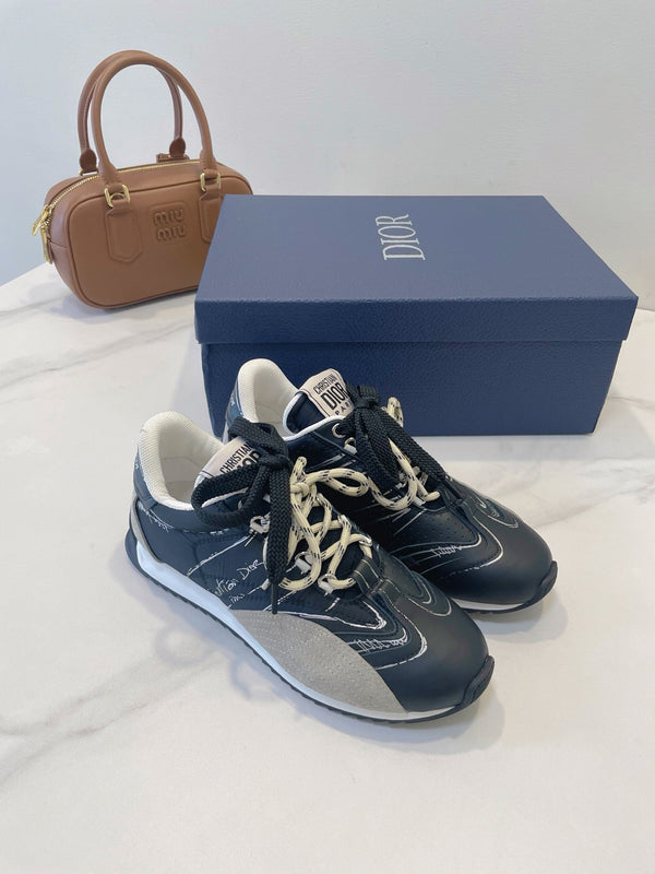 CD 26s D-Sketch Grey Dark Blue Suede Sheepskin 908095