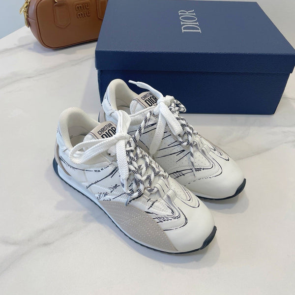CD 26s D-Sketch Grey White Suede Sheepskin 908096