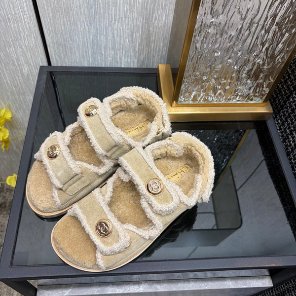 CC 26s Dad Sandals Light Khaki Suede Shearing 970115
