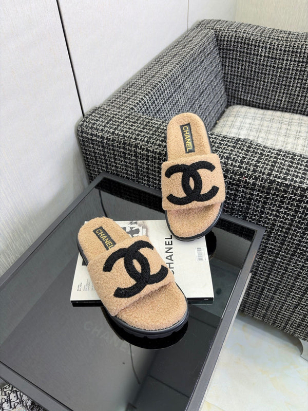 CC 26s Shearling Slide Flat Mules Beige Black Wool 128098