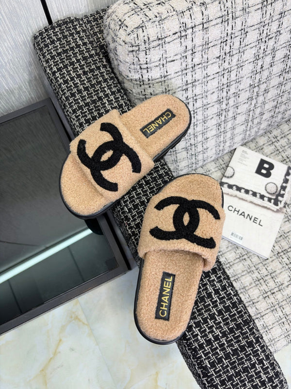 CC 26s Shearling Slide Flat Mules Beige Black Wool 128098