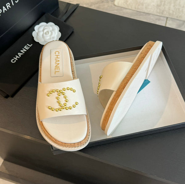 CC 25C Slippers White Sheepskin 213107