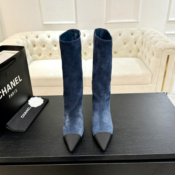 CC Gabrielle Chanel Boots 8.5cm Dark Blue Suede Black Fabric