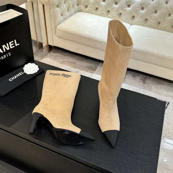 CC Gabrielle Chanel Boots 8.5cm Beige Suede Black Fabric