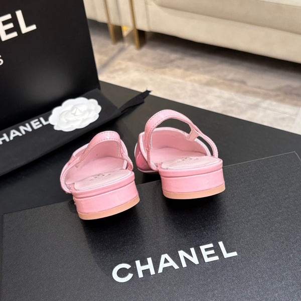 CC 26s Classic Slingback Flat Pink White Patent Leather 907642