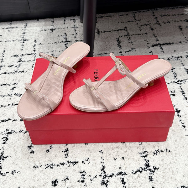 FG 26s T-strap Slippers Light Pink Leather 923515