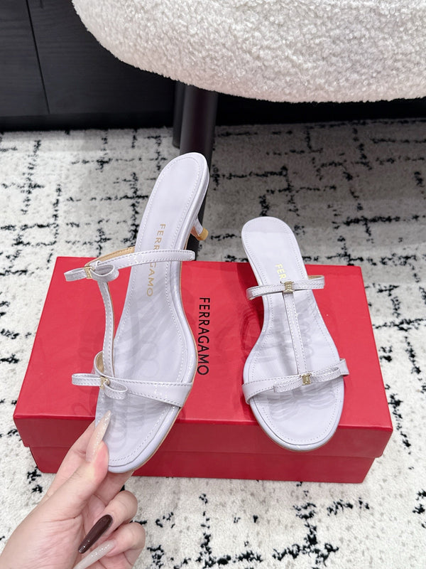 FG 26s T-strap Slippers Light Purple Leather 923518