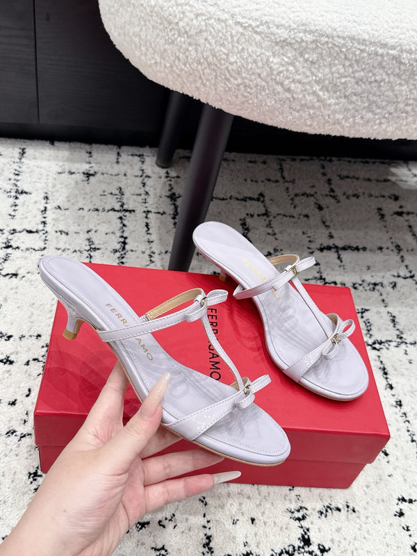 FG 26s T-strap Slippers Light Purple Leather 923518